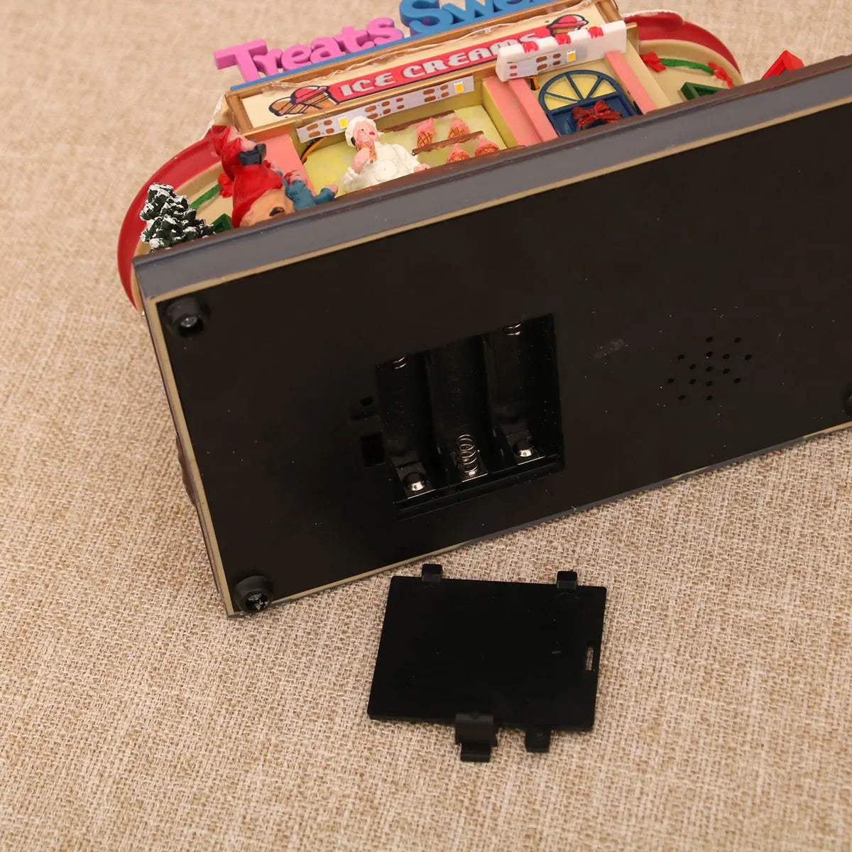 Glowing Christmas Music Box – Octave Ornament with Lights, Kids Gift & Festive Home Décor