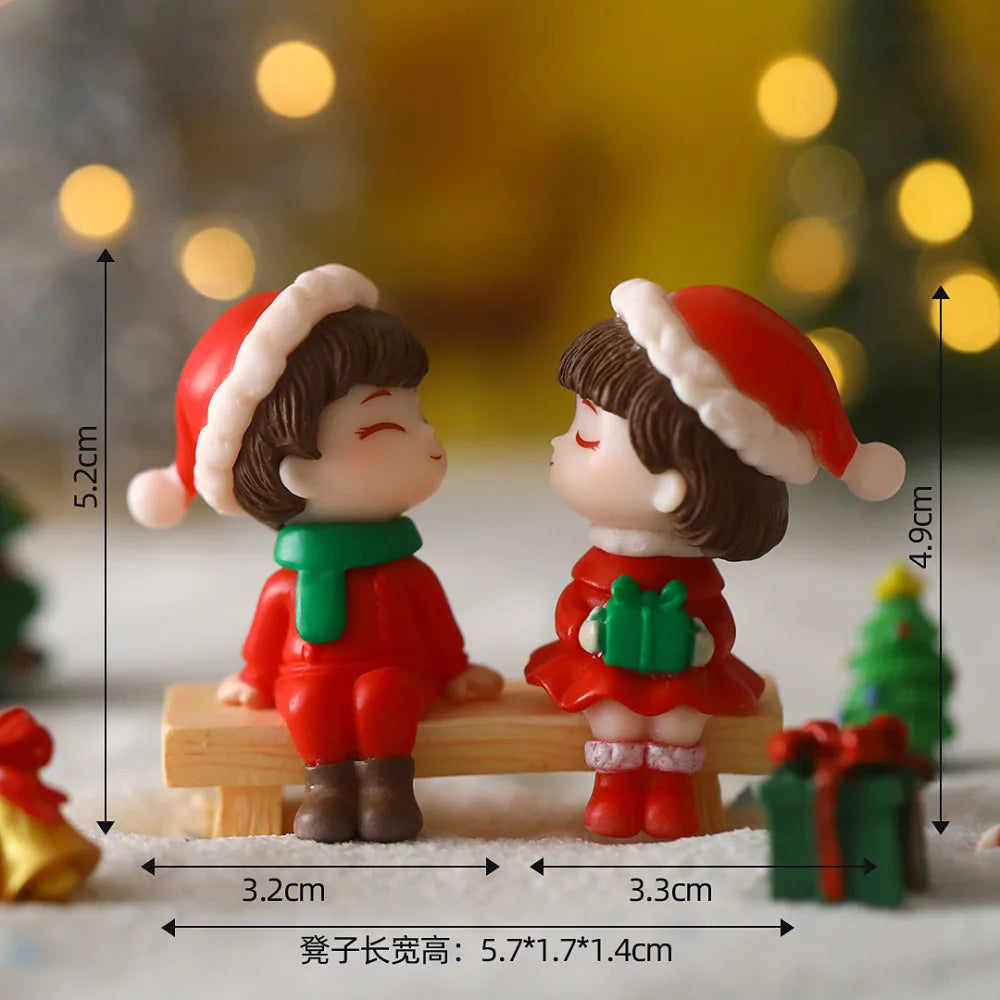 Cute Christmas Couple Figurines – Festive Holiday Lovers Ornament for Home Décor