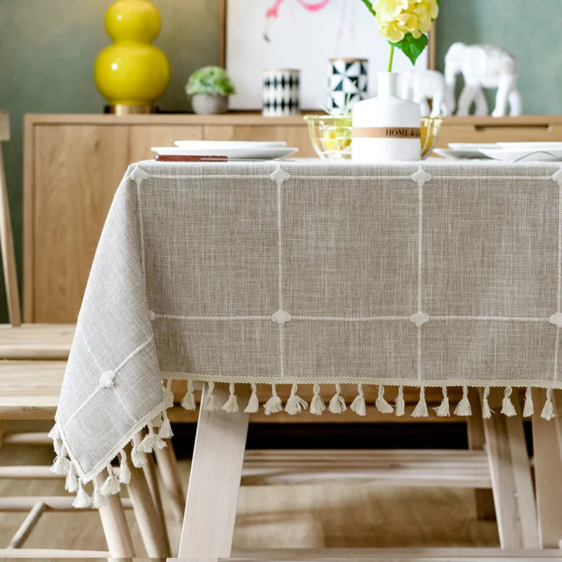 Textured Jacquard Checkered Tablecloth with Tassels | Cotton-Linen Winter Table Cover