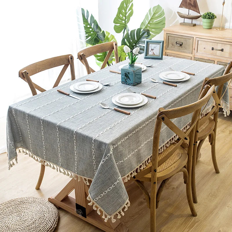 Textured Jacquard Checkered Tablecloth with Tassels | Cotton-Linen Winter Table Cover