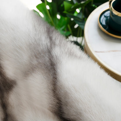 Luxury Faux Fox Fur Blanket – Super Soft Fuzzy Throw for Bed, Sofa & Home Décor