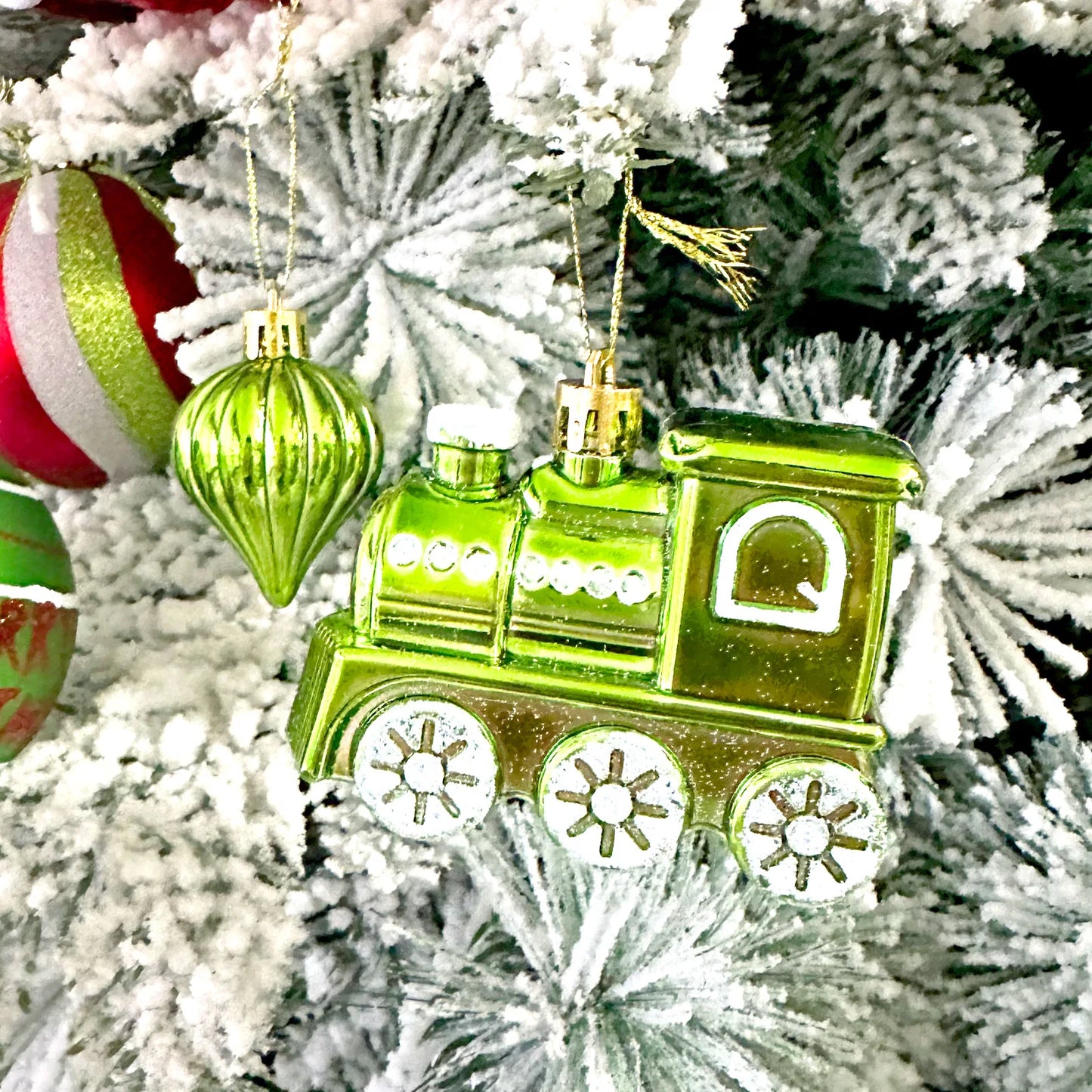 Set of 9/12/34 Grinch-Inspired Christmas Baubles – Green Painted Ornaments for Tree & Home Festive Décor