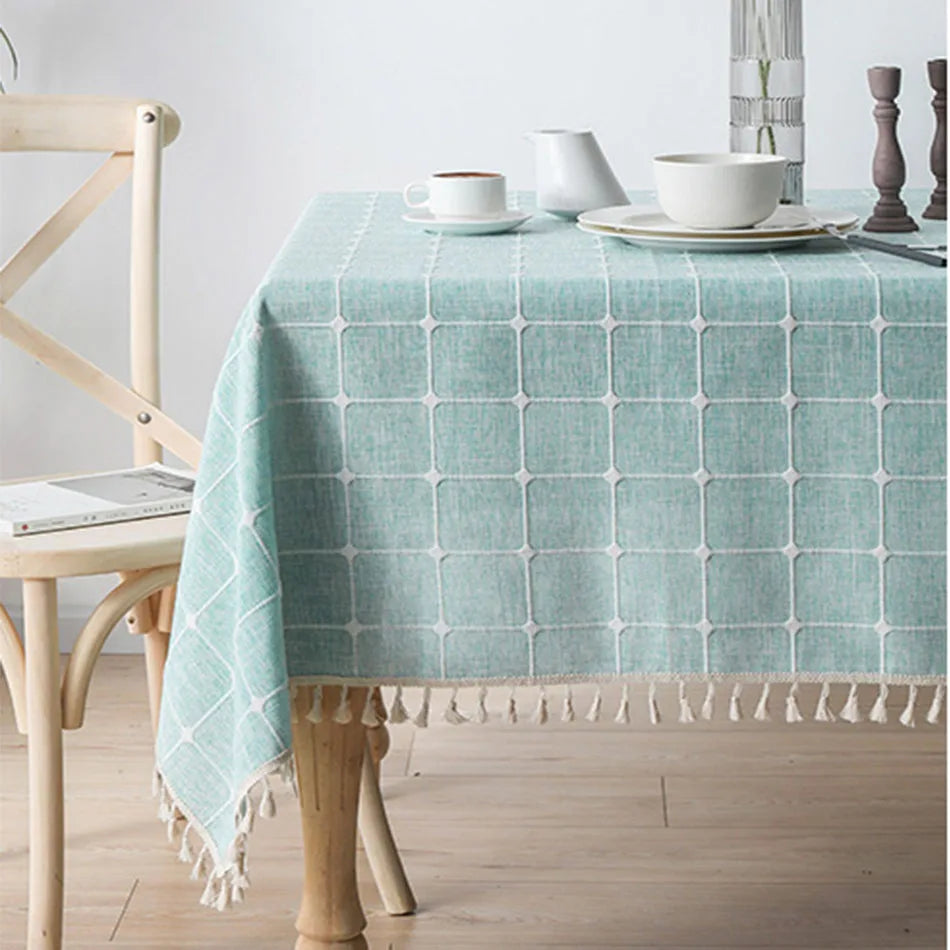 Textured Jacquard Checkered Tablecloth with Tassels | Cotton-Linen Winter Table Cover
