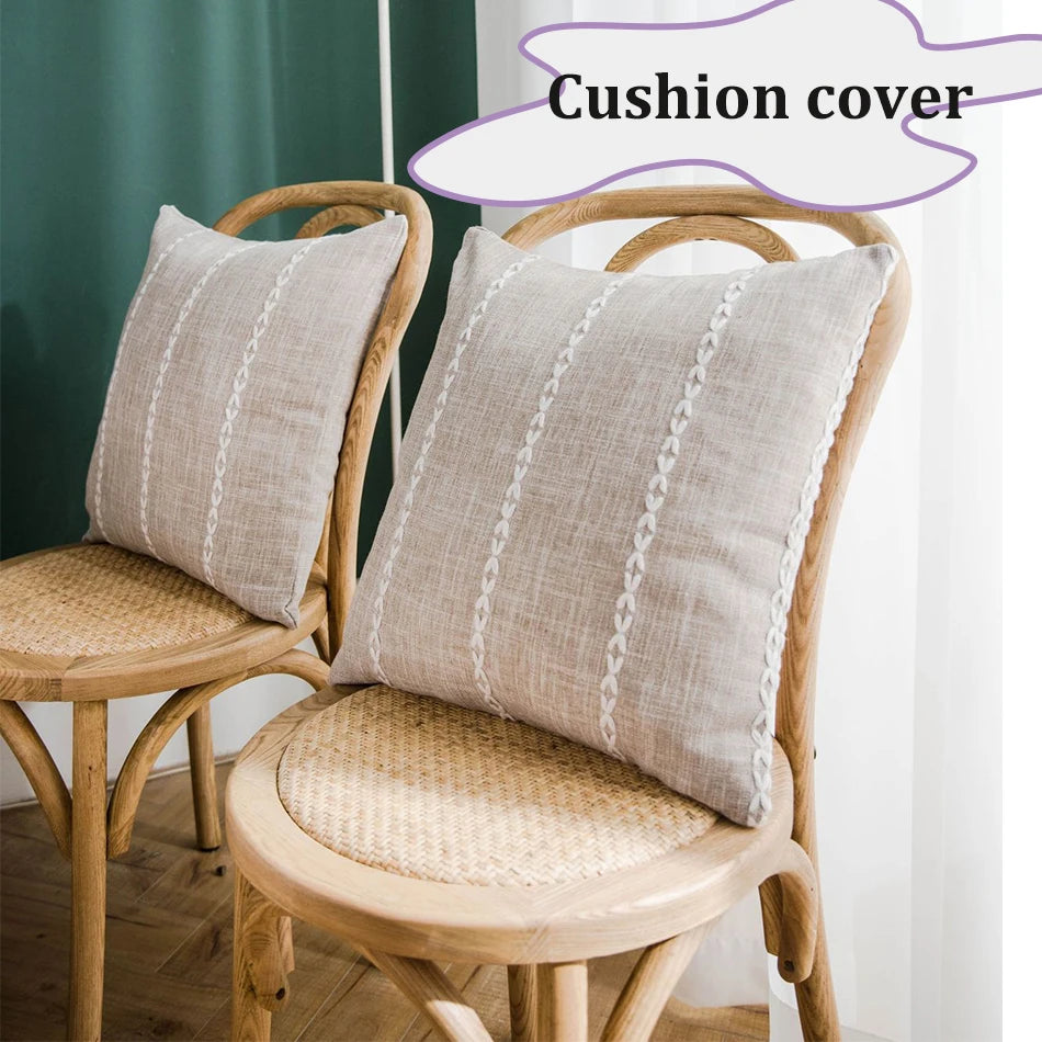 Textured Jacquard Checkered Tablecloth with Tassels | Cotton-Linen Winter Table Cover