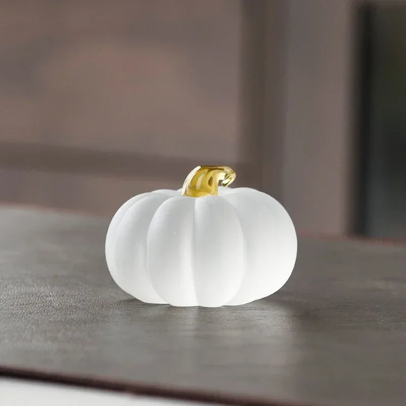 Crystal Pumpkin Ornament – Elegant Decorative Figurine for Home, Table, and Seasonal Display