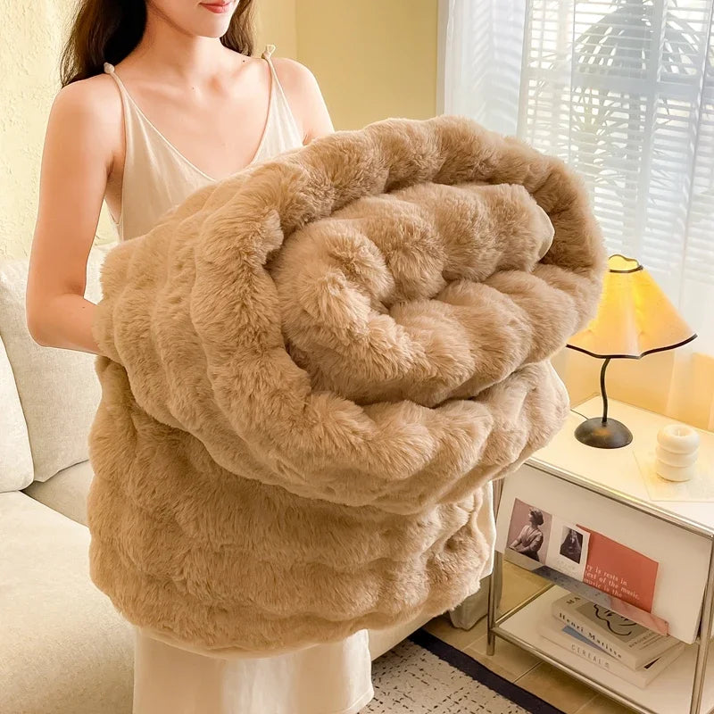Luxury Premium Faux Rabbit Fur Blanket – Double-Sided Plush Thickened Cosy Nap Blanket