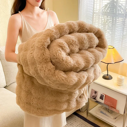 Luxury Premium Faux Rabbit Fur Blanket – Double-Sided Plush Thickened Cosy Nap Blanket