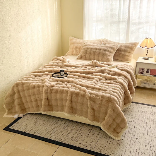 Luxury Premium Faux Rabbit Fur Blanket – Double-Sided Plush Thickened Cosy Nap Blanket