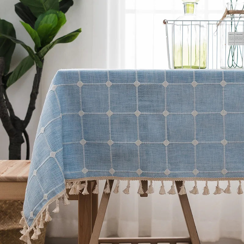 Textured Jacquard Checkered Tablecloth with Tassels | Cotton-Linen Winter Table Cover