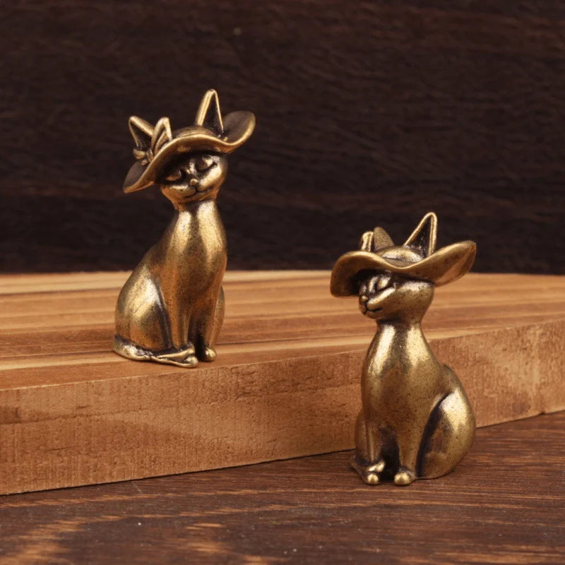 Miniature Brass Witch Hat Cat Ornament – Solid Desktop Figurine for Home, Office, and Mini Landscape Décor