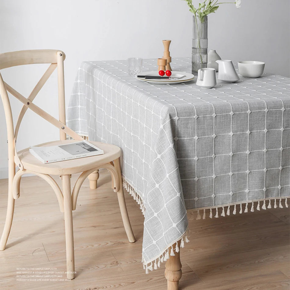 Textured Jacquard Checkered Tablecloth with Tassels | Cotton-Linen Winter Table Cover