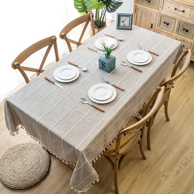 Textured Jacquard Checkered Tablecloth with Tassels | Cotton-Linen Winter Table Cover
